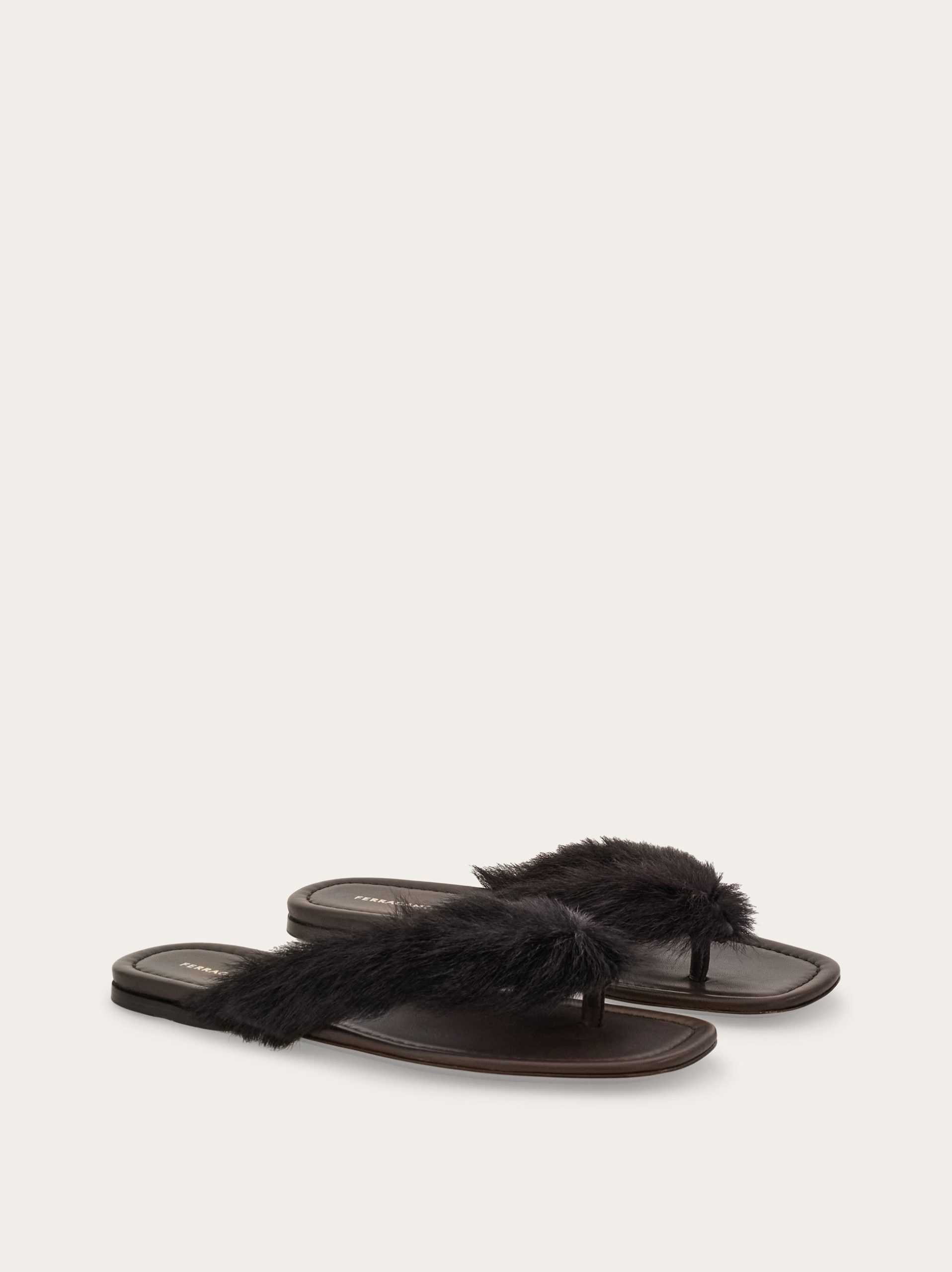 Ferragamo Thong sandal with fur detail - Image 3